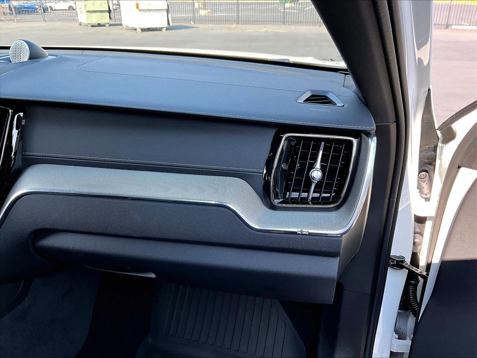 New 2026 Volvo XC60 T8 Polestar w/ Protection Package Premier AWD/4WD image 28