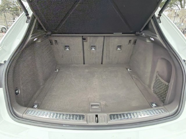 Used 2021 Porsche Macan AWD/4WD image 12