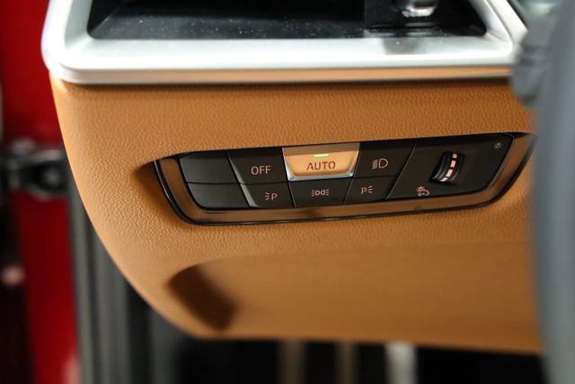 Used 2025 BMW M340i image 33