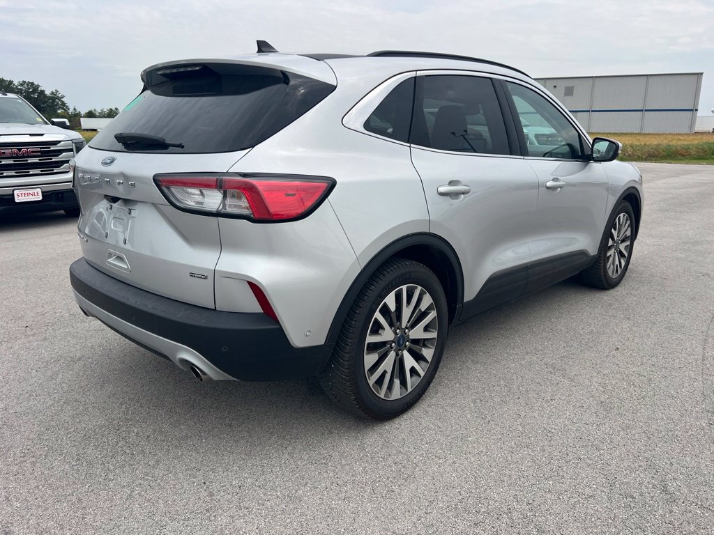 Used 2020 Ford Escape Titanium FWD image 6