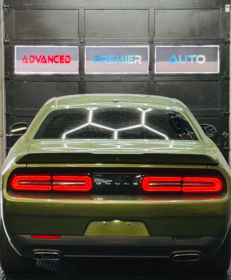 Used 2018 Dodge Challenger SXT w/ Cold Weather Group image 17