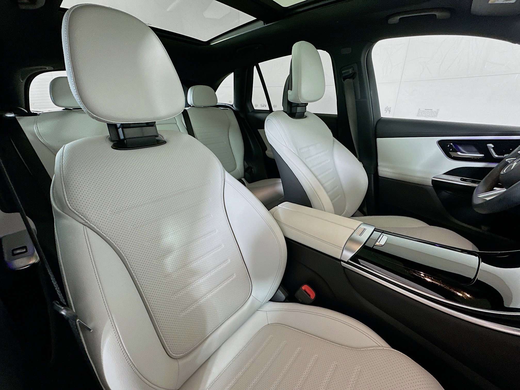 Certified 2024 Mercedes-Benz GLC 300 4MATIC image 28