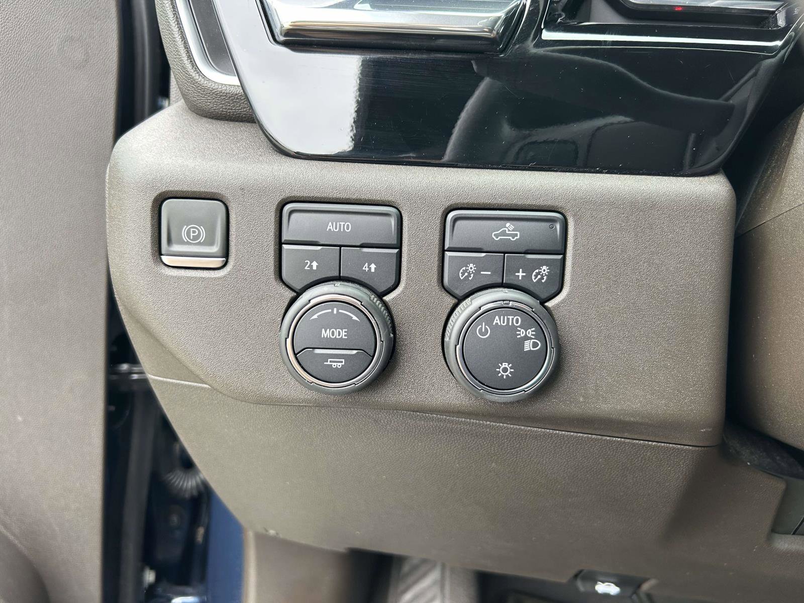 Used 2023 Chevrolet Silverado 1500 LT image 19