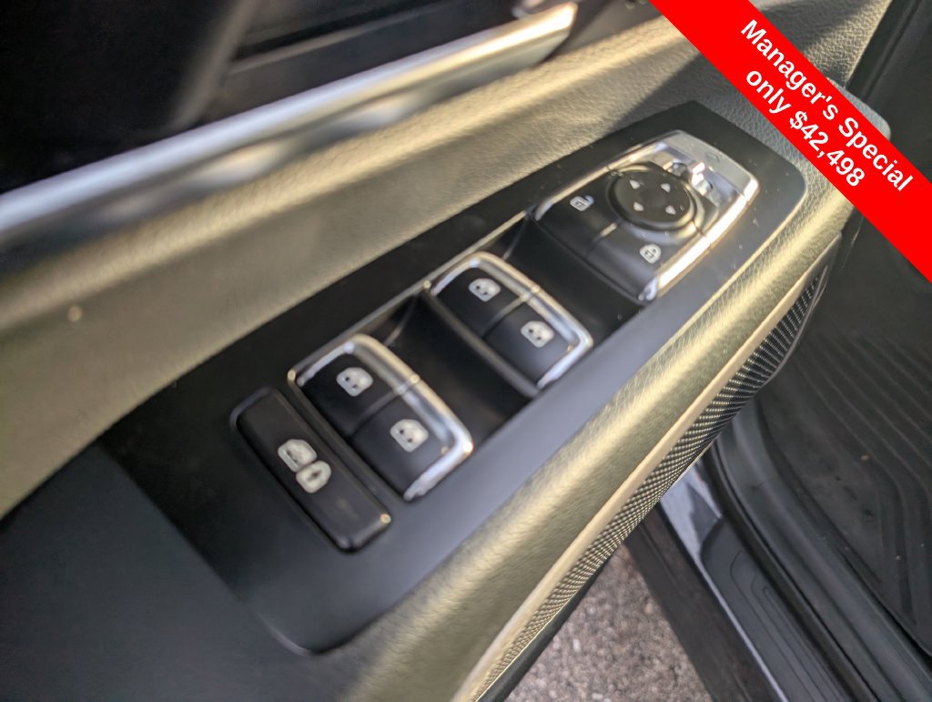 Used 2025 Kia Telluride AWD image 11
