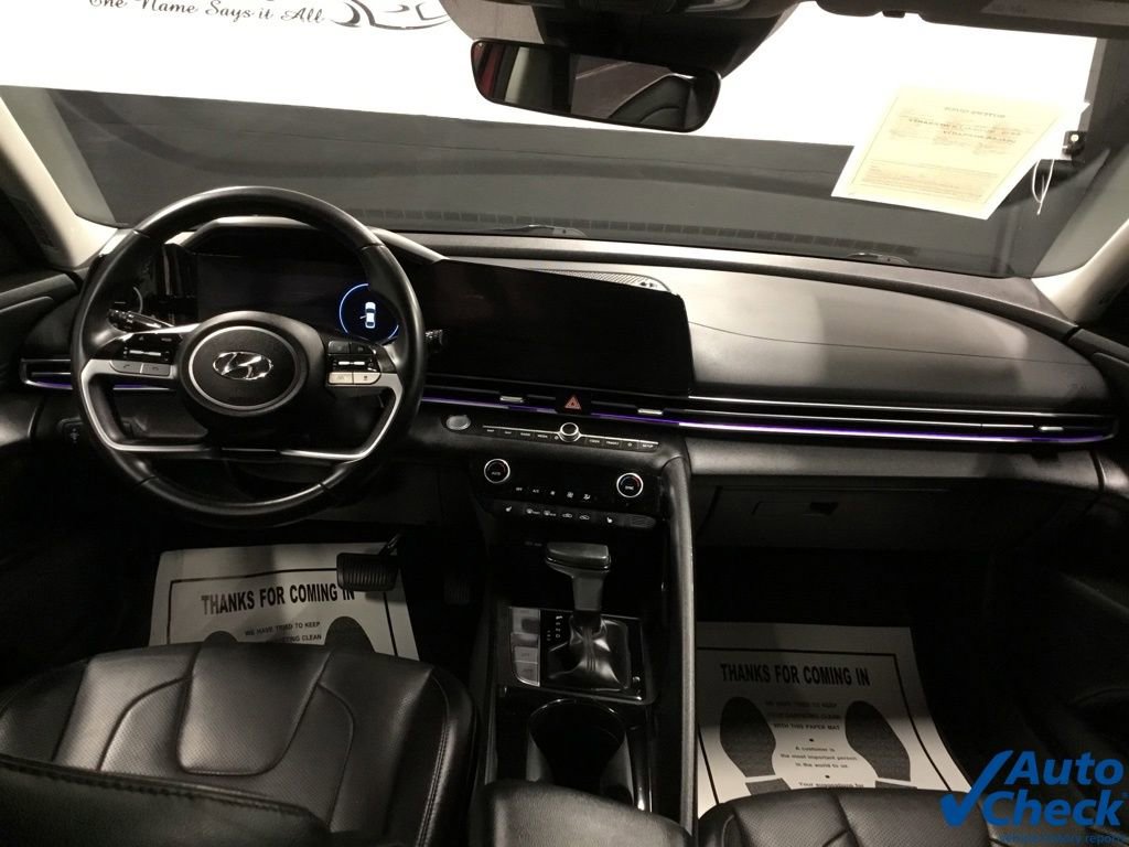 Used 2023 Hyundai Elantra Limited image 25
