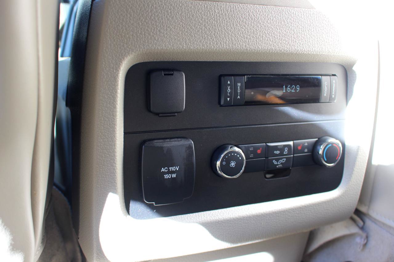Used 2016 Lincoln Navigator L Select AWD/4WD image 34