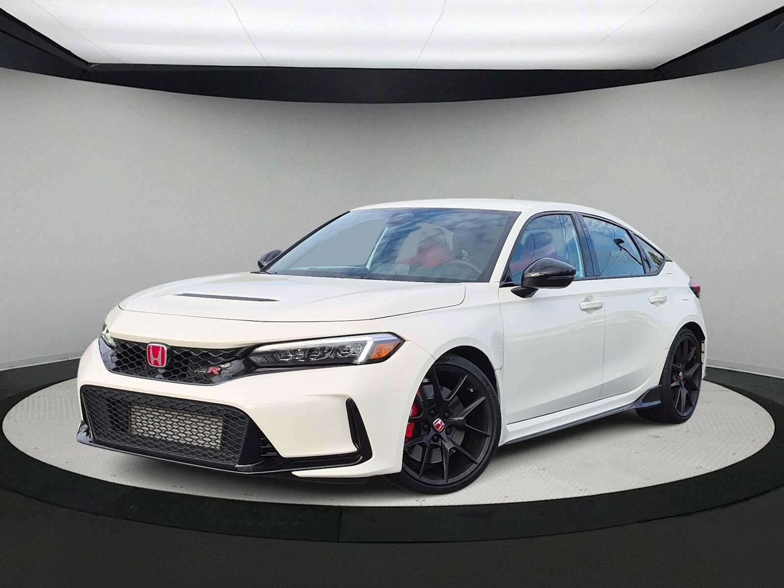 Used 2025 Honda Civic Type R image 1