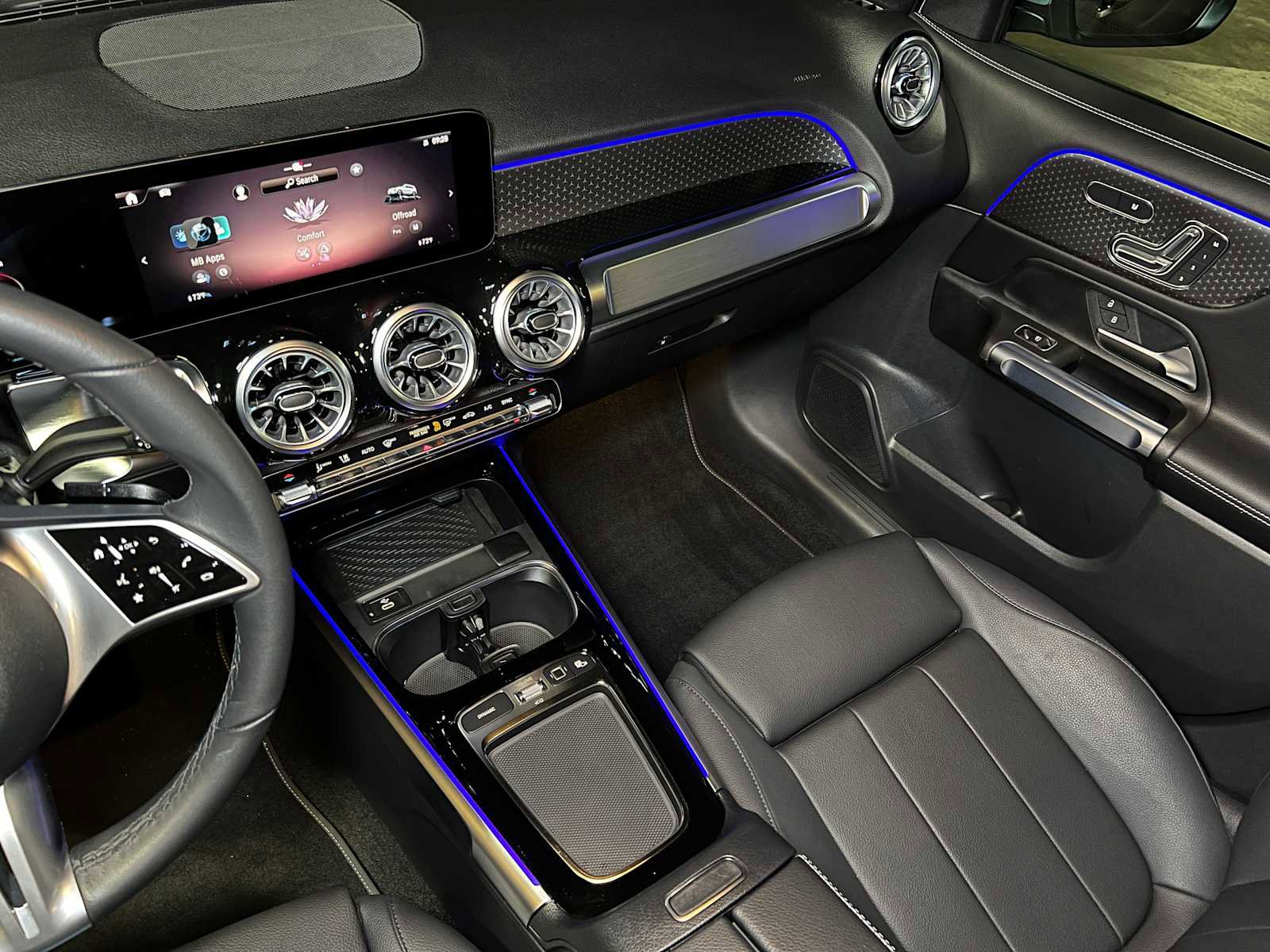 Certified 2025 Mercedes-Benz GLB 250 4MATIC image 30