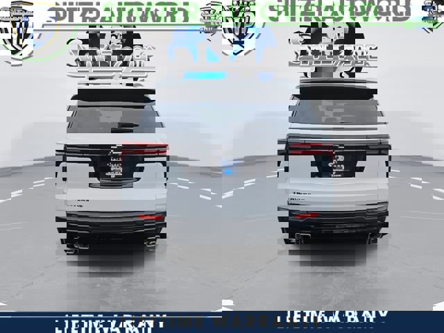 New 2026 Chevrolet Traverse LT w/ Midnight/Sport Edition image 7