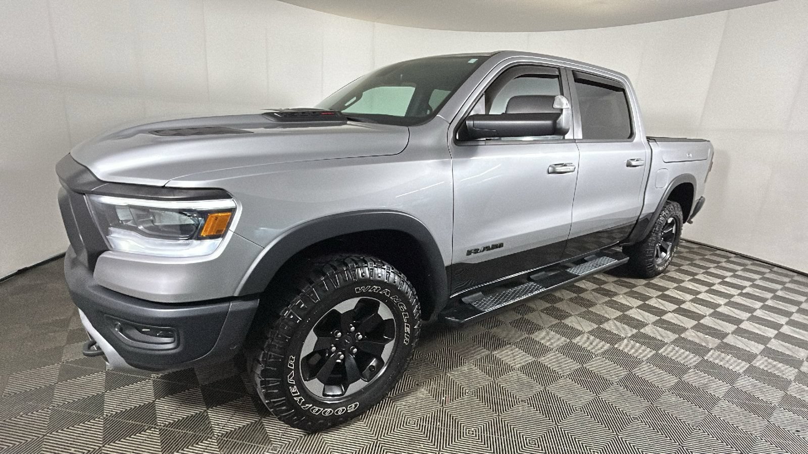 Used 2020 RAM 1500 Rebel w/ Rebel Level 1 Equipment Group AWD/4WD image 8