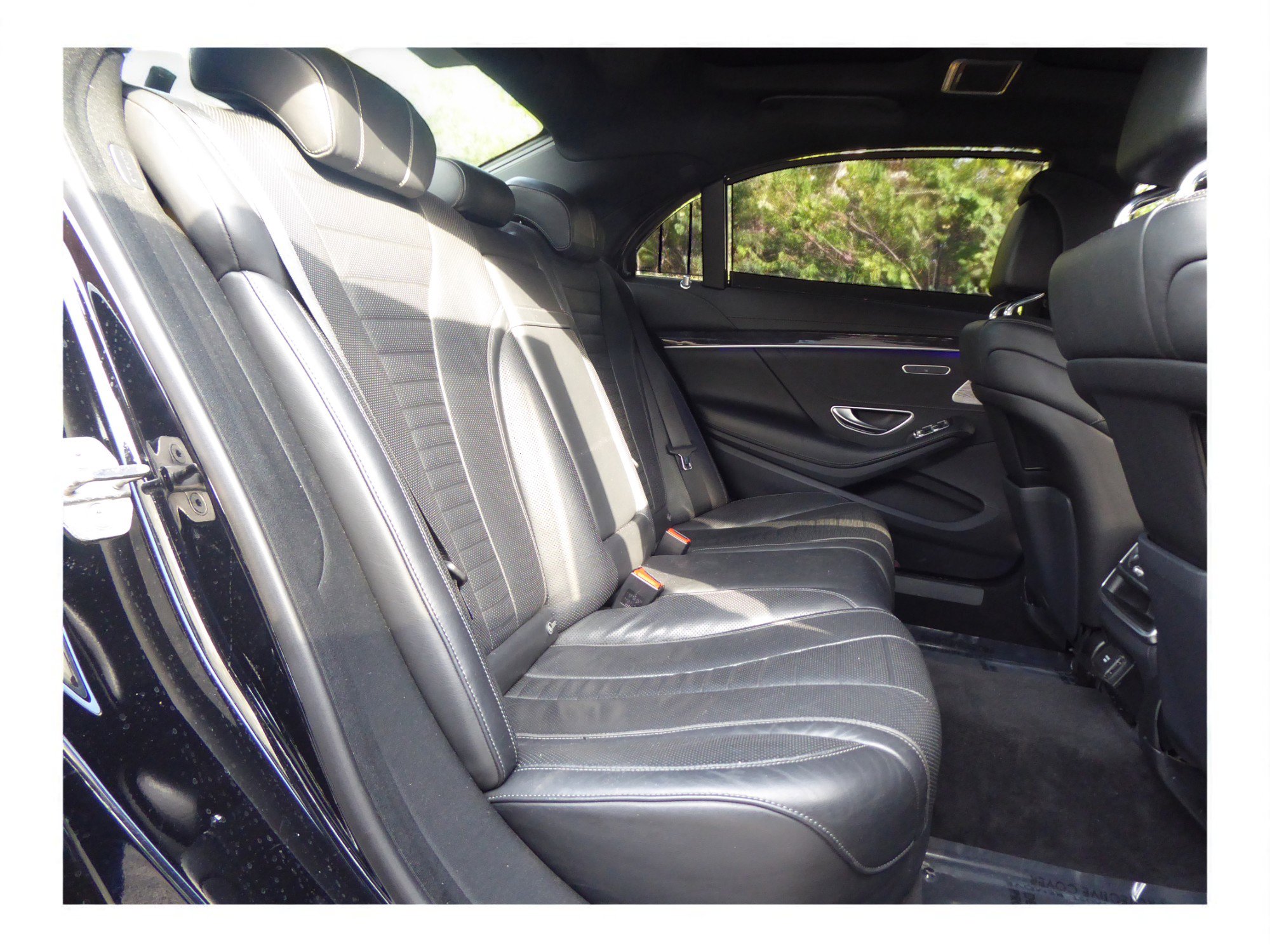 Used 2020 Mercedes-Benz S 560 4MATIC Sedan w/ AMG Line Exterior image 18