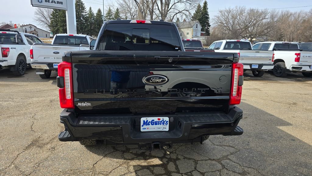 Used 2023 Ford F350 Lariat w/ Black Appearance Package image 6