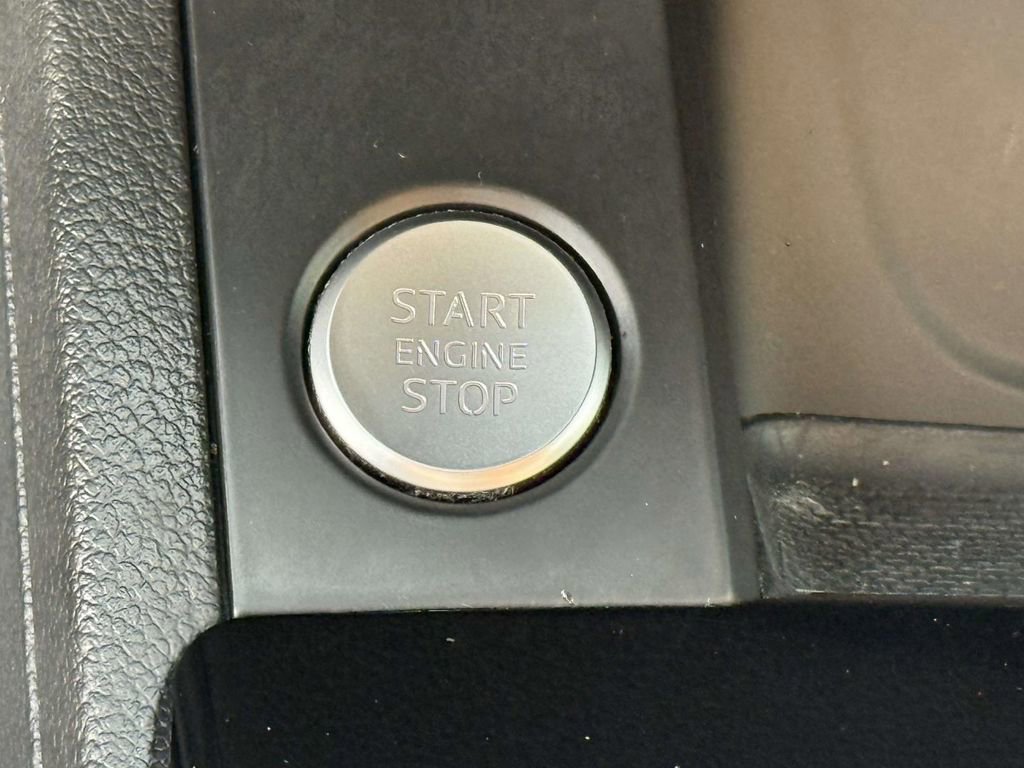 Used 2022 Audi A5 2.0T Premium image 22