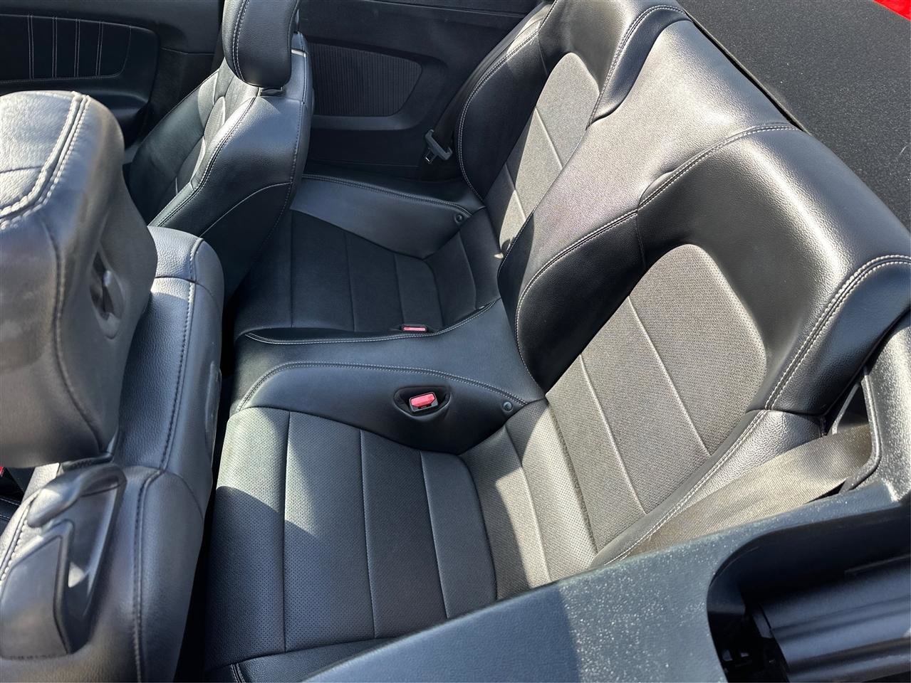 Used 2022 Ford Mustang Premium image 10