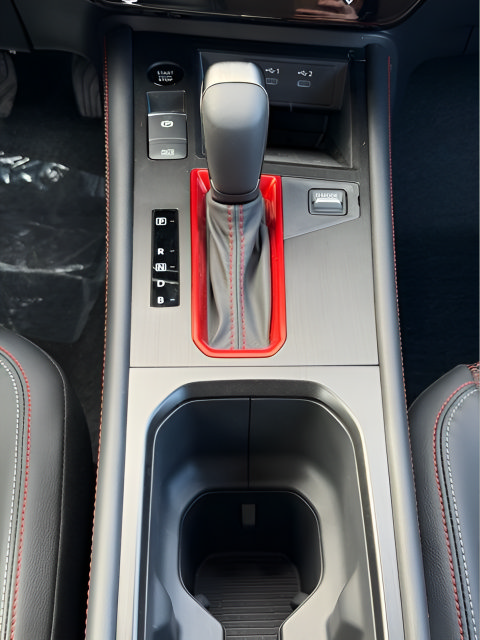 New 2026 Nissan Kicks SR FWD image 11