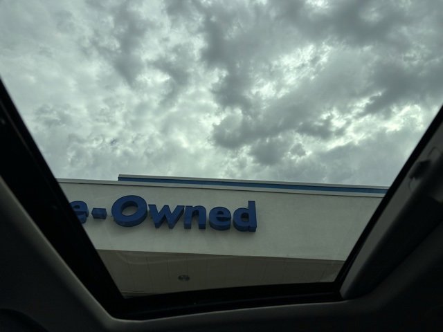 Used 2021 Buick Enclave Avenir w/ Avenir Technology Package image 22