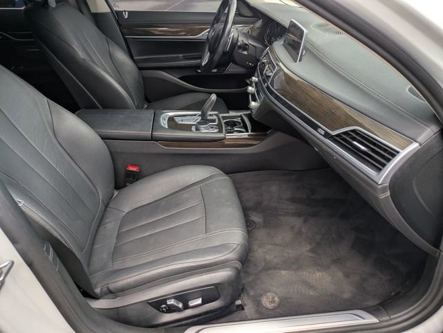 Used 2017 BMW 740i RWD image 26
