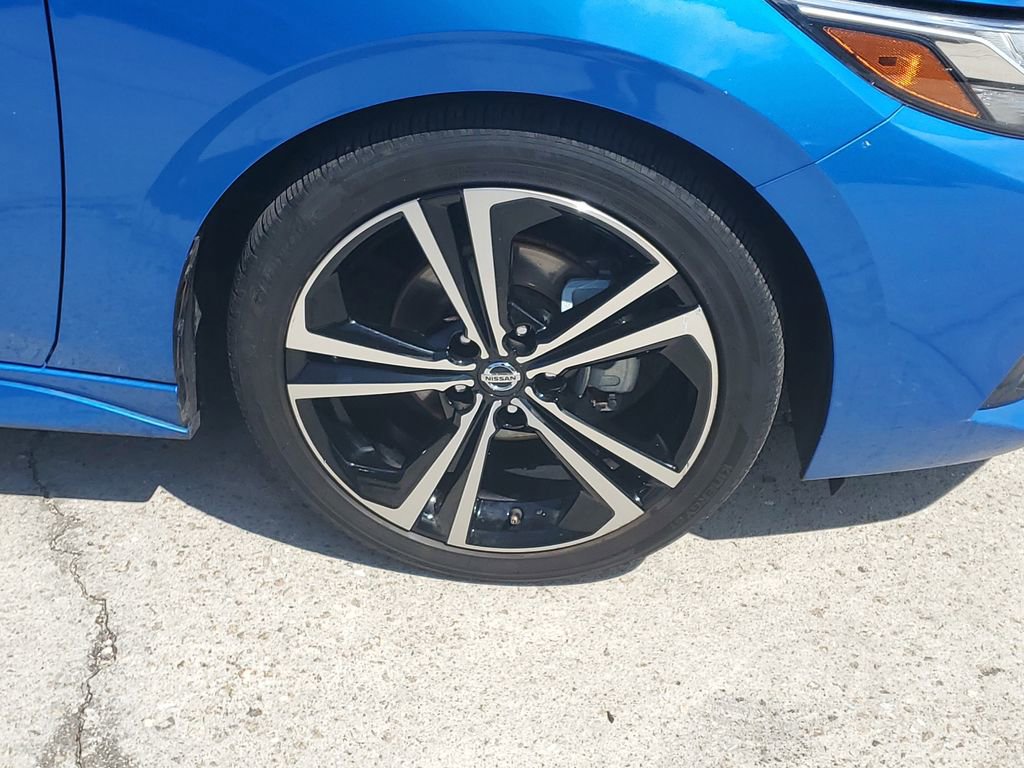 Certified 2021 Nissan Sentra SR FWD image 12