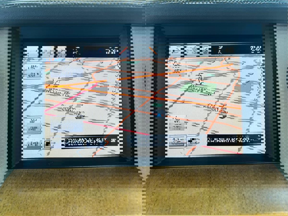 Used 2016 Land Rover LR4 HSE LUX image 18