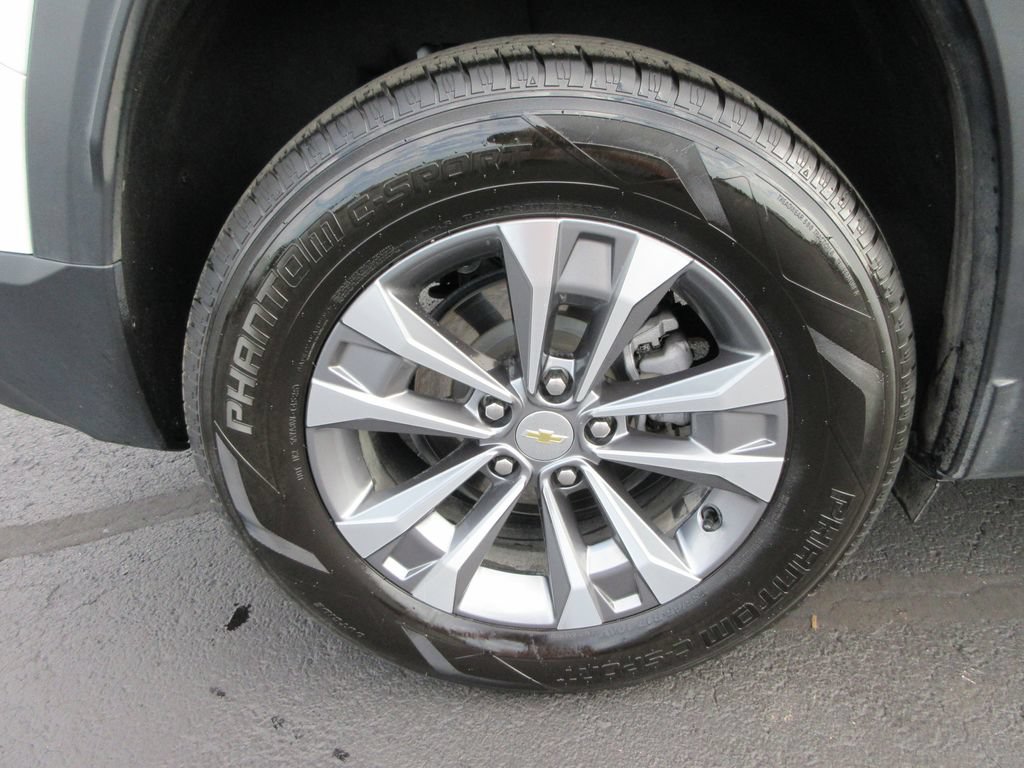Certified 2025 Chevrolet Equinox LT w/ Convenience Package II AWD/4WD image 9