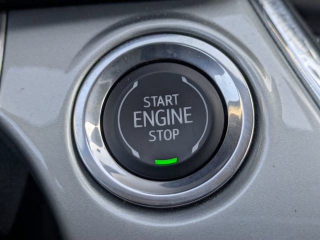Used 2025 Chevrolet Trax LT w/ LT Convenience Package FWD image 29