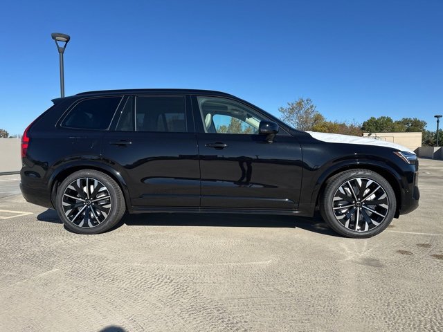 New 2026 Volvo XC90 B6 Ultra w/ Lounge Package image 8