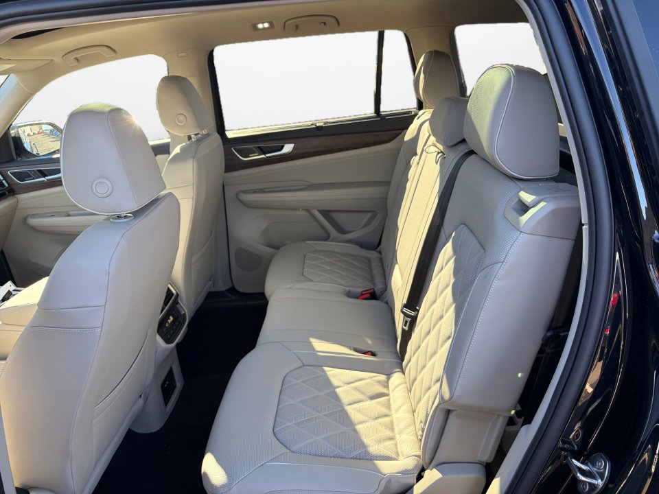 New 2026 Volkswagen Atlas SEL Premium R-Line image 13