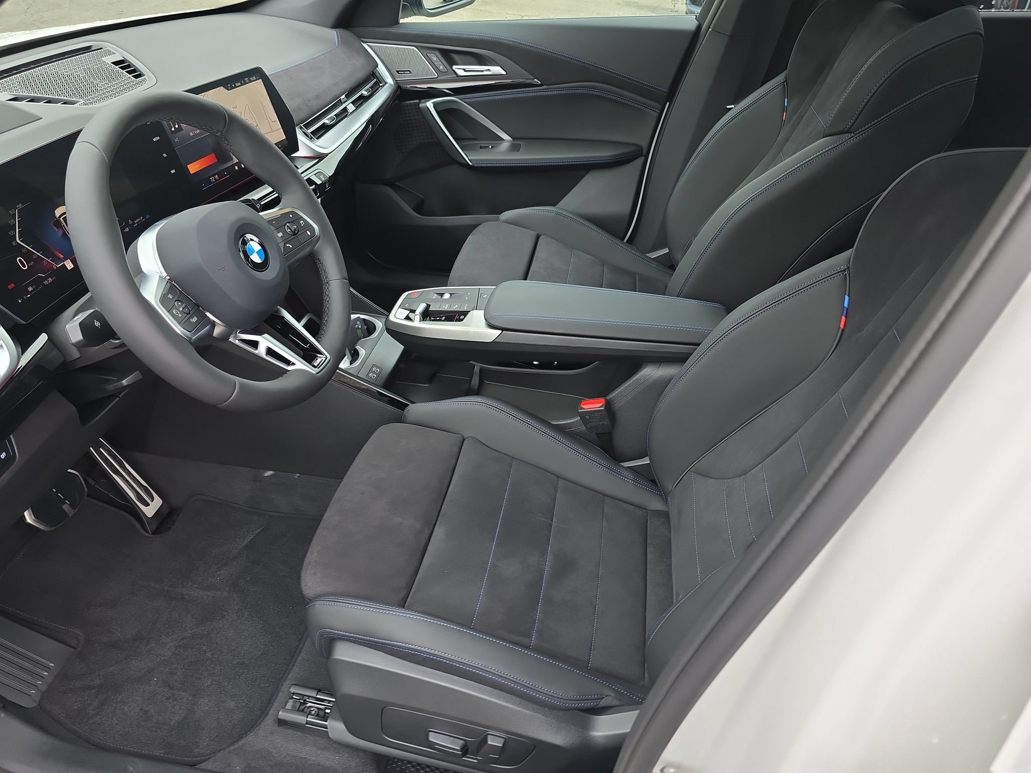 New 2027 BMW X1 xDrive28i AWD/4WD image 8