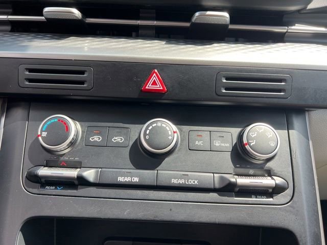 Certified 2024 Kia Carnival LX image 21