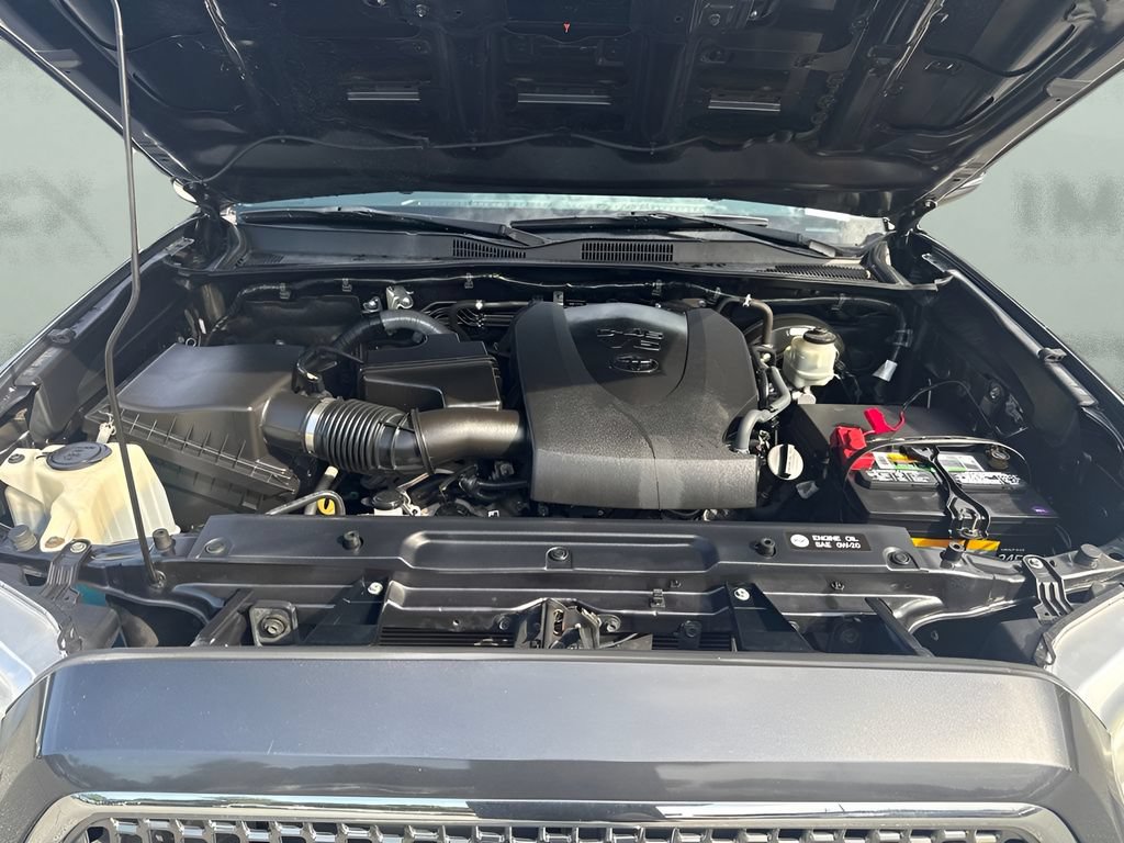 Used 2016 Toyota Tacoma SR5 RWD image 18