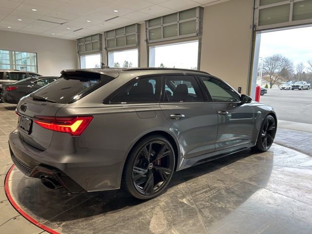 Used 2021 Audi RS 6 w/ Executive Package image 7