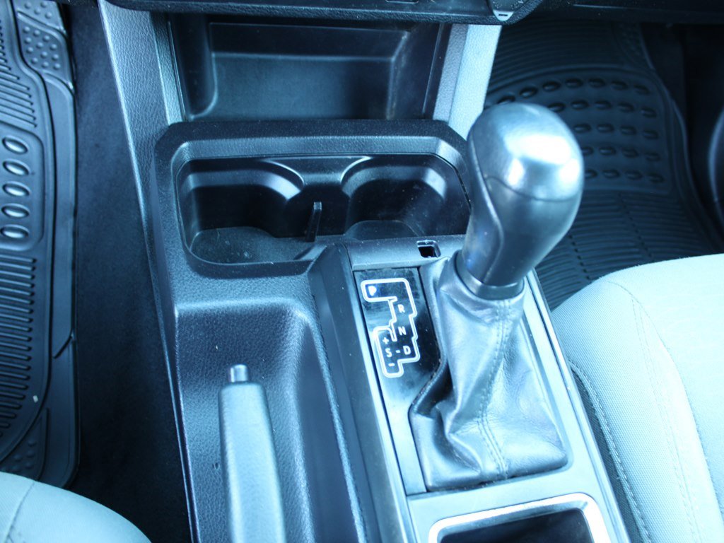 Used 2016 Toyota Tacoma SR image 26