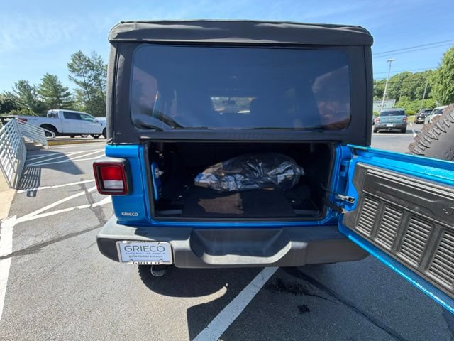 Used 2022 Jeep Wrangler Unlimited Sport AWD/4WD image 31