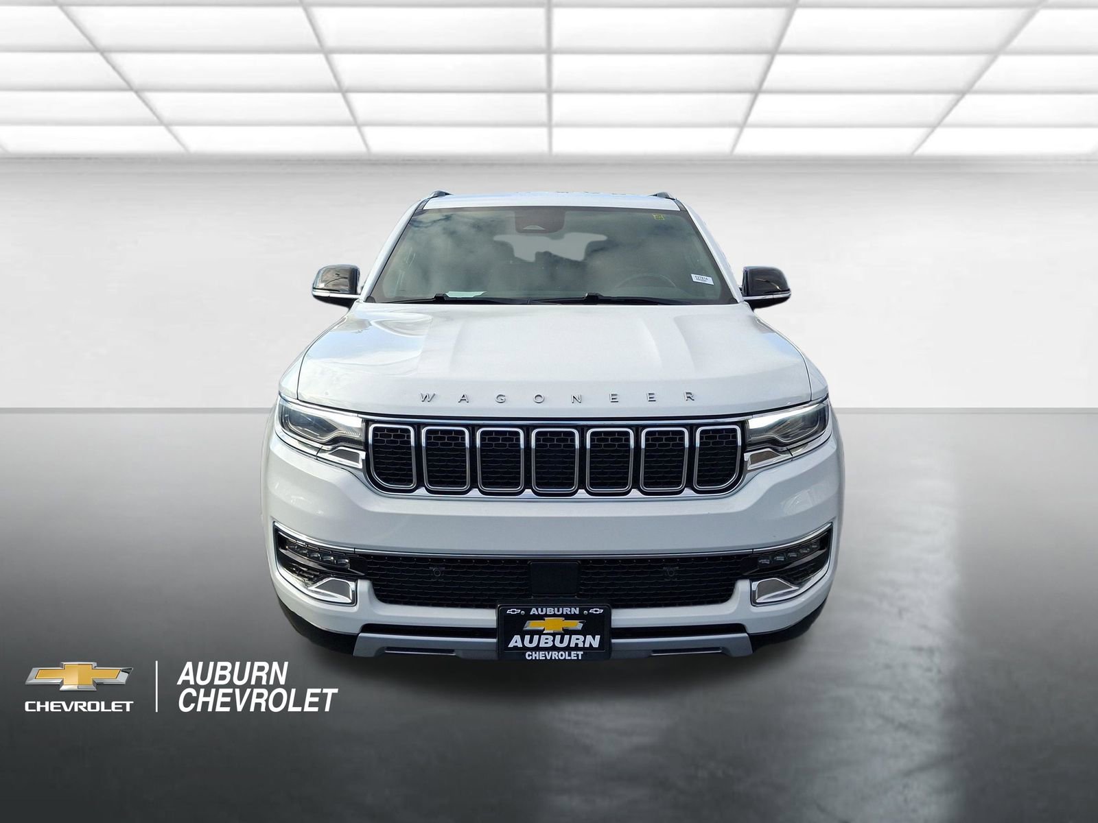 Used 2023 Jeep Wagoneer L Series II AWD/4WD image 8