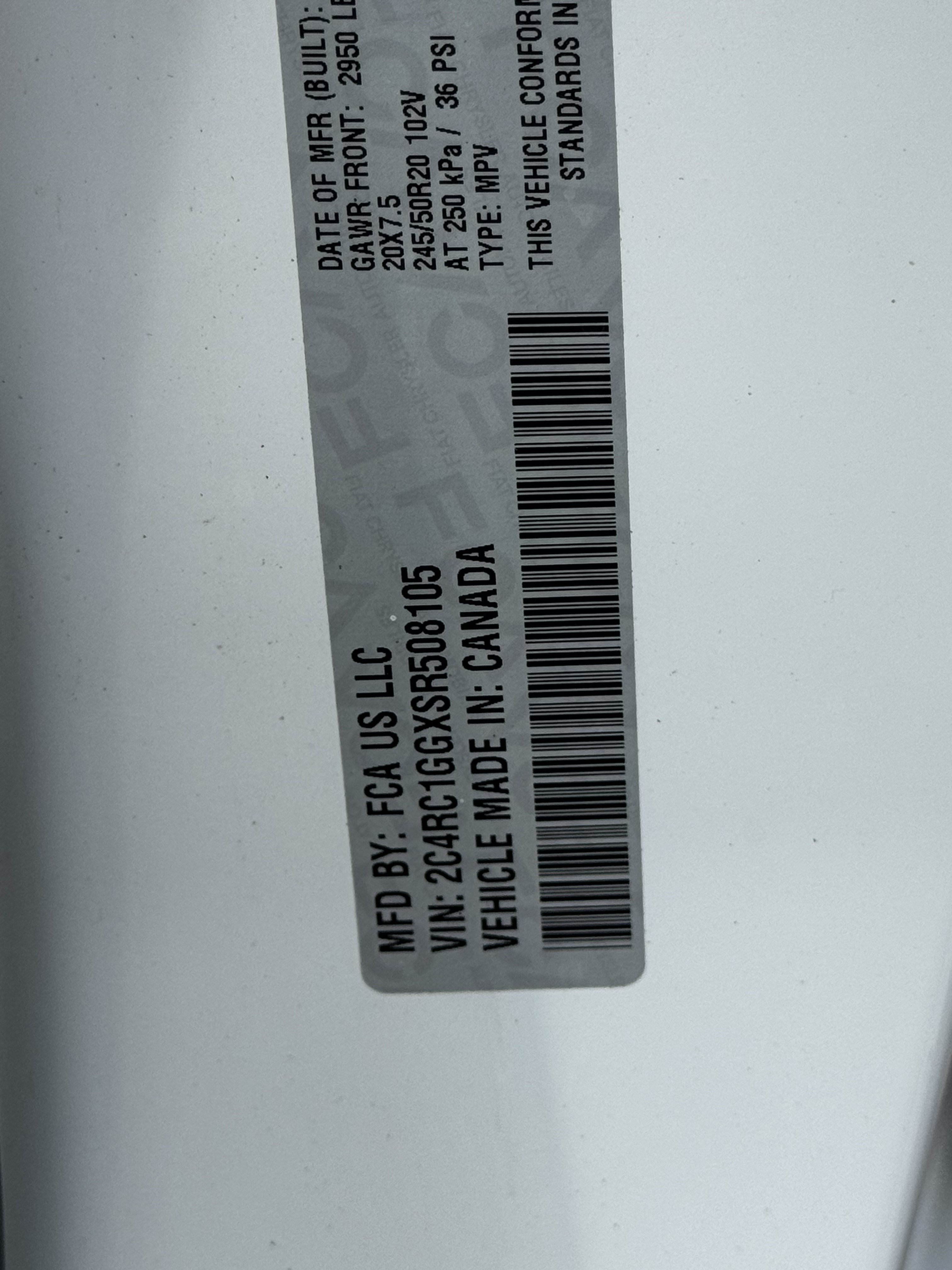 Used 2025 Chrysler Pacifica Limited FWD image 33