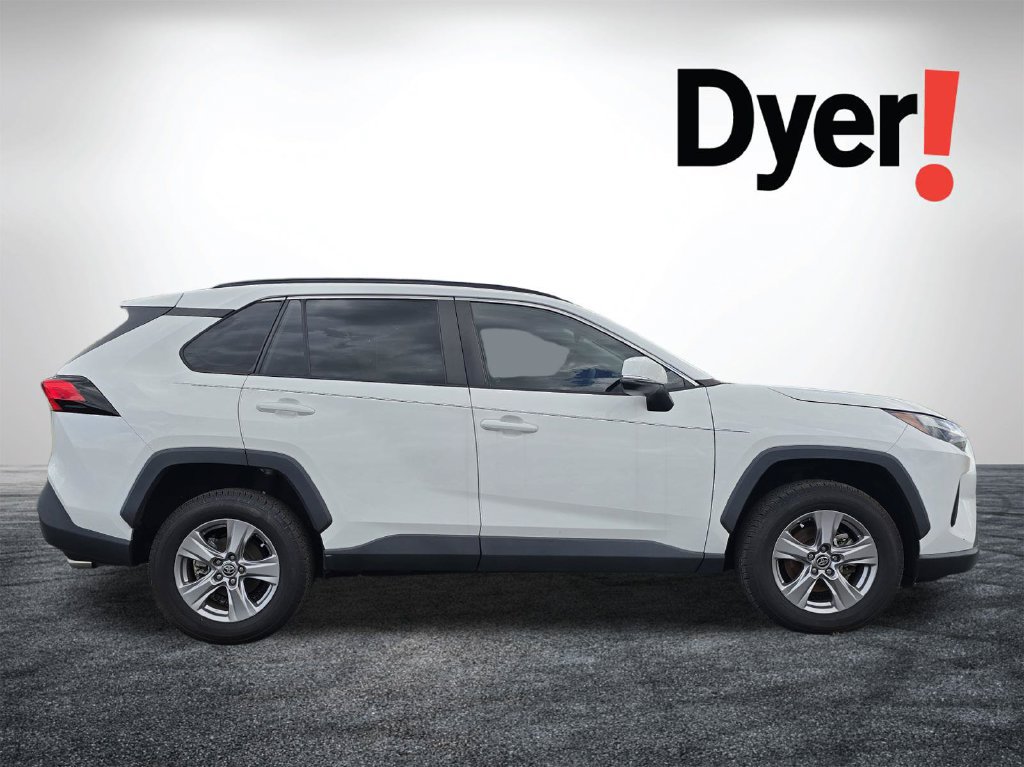 Used 2023 Toyota RAV4 XLE FWD image 3