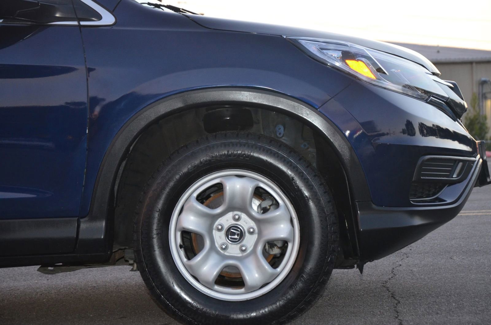 Used 2015 Honda CR-V LX image 29