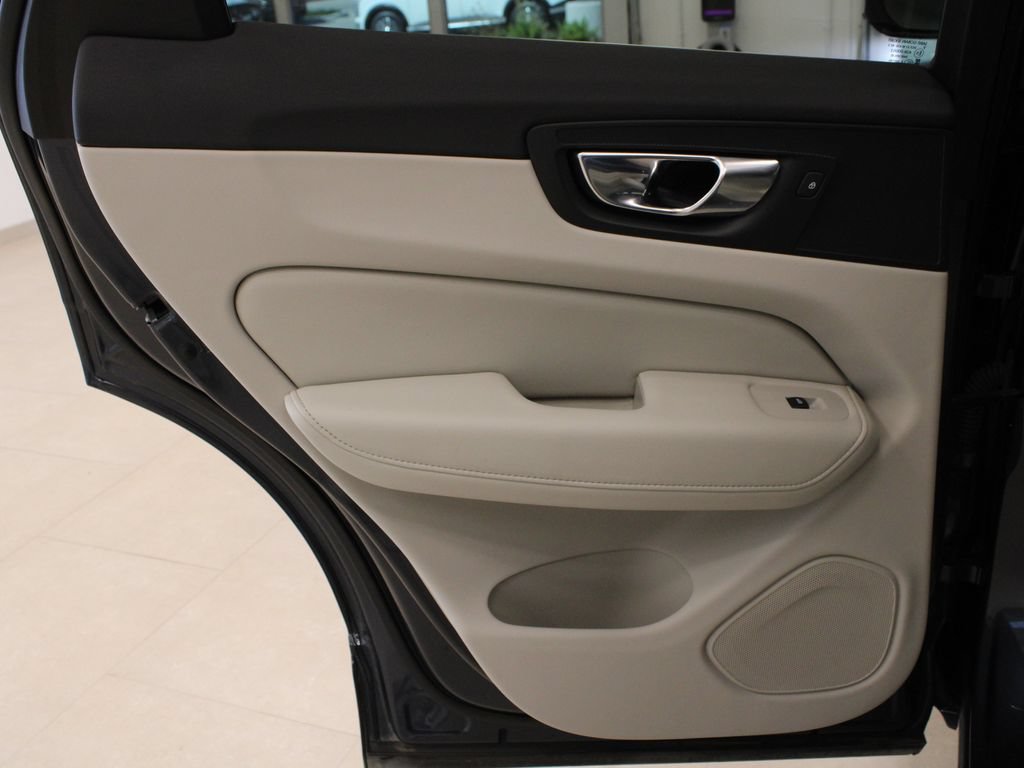 Used 2021 Volvo XC60 T5 Inscription w/ Protection Package Premier FWD image 30