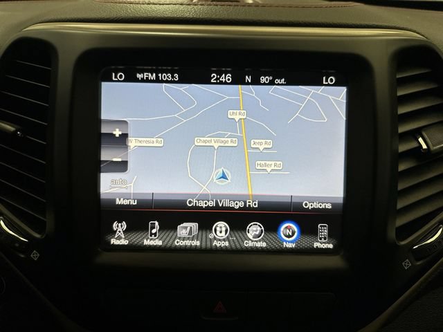 Used 2015 Jeep Cherokee Trailhawk AWD/4WD image 22
