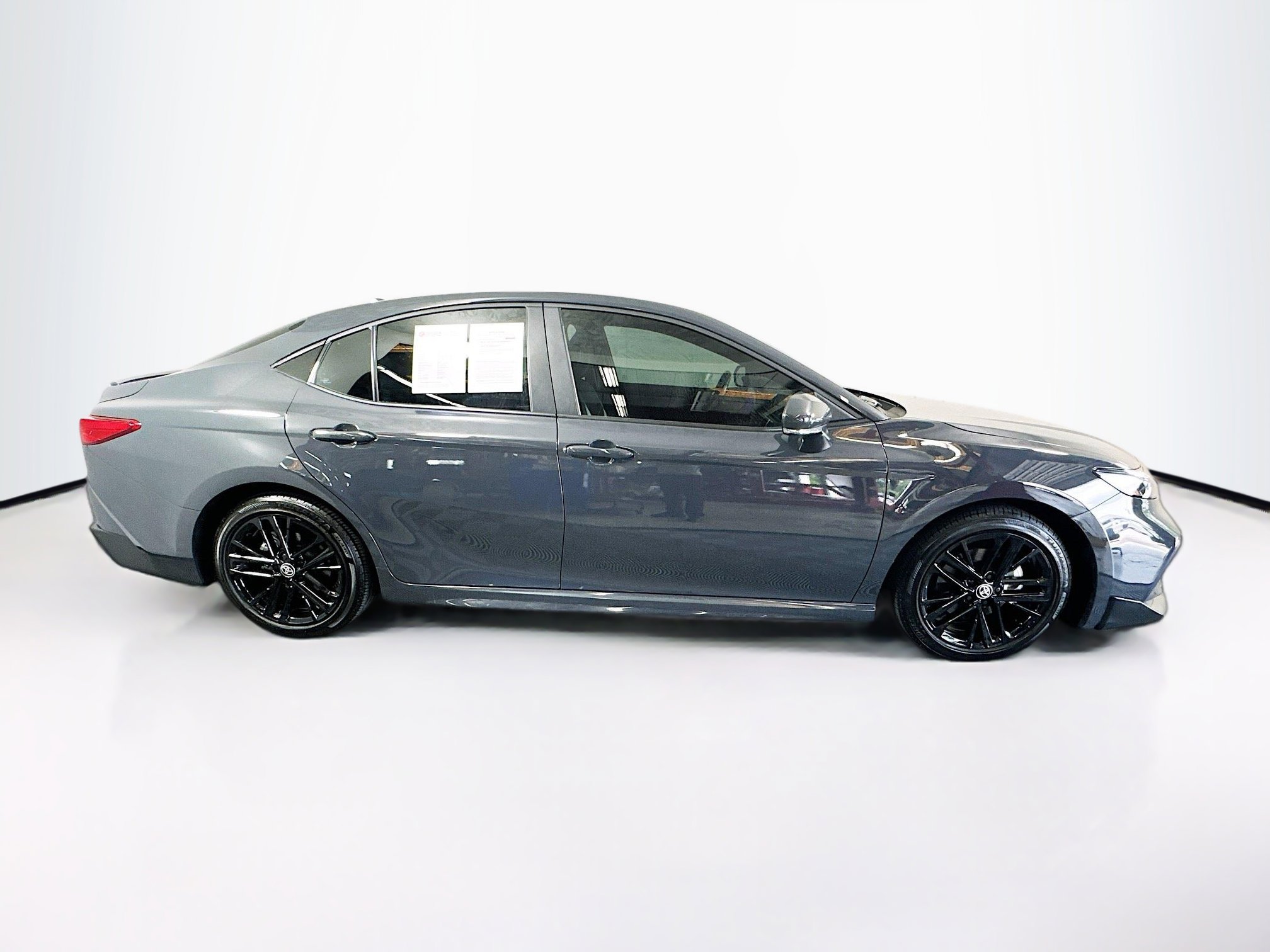 Used 2025 Toyota Camry SE w/ Multimedia Upgrade Package FWD image 2
