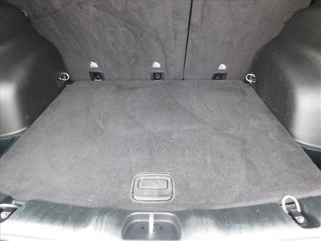 Used 2024 Jeep Compass Latitude AWD/4WD image 10