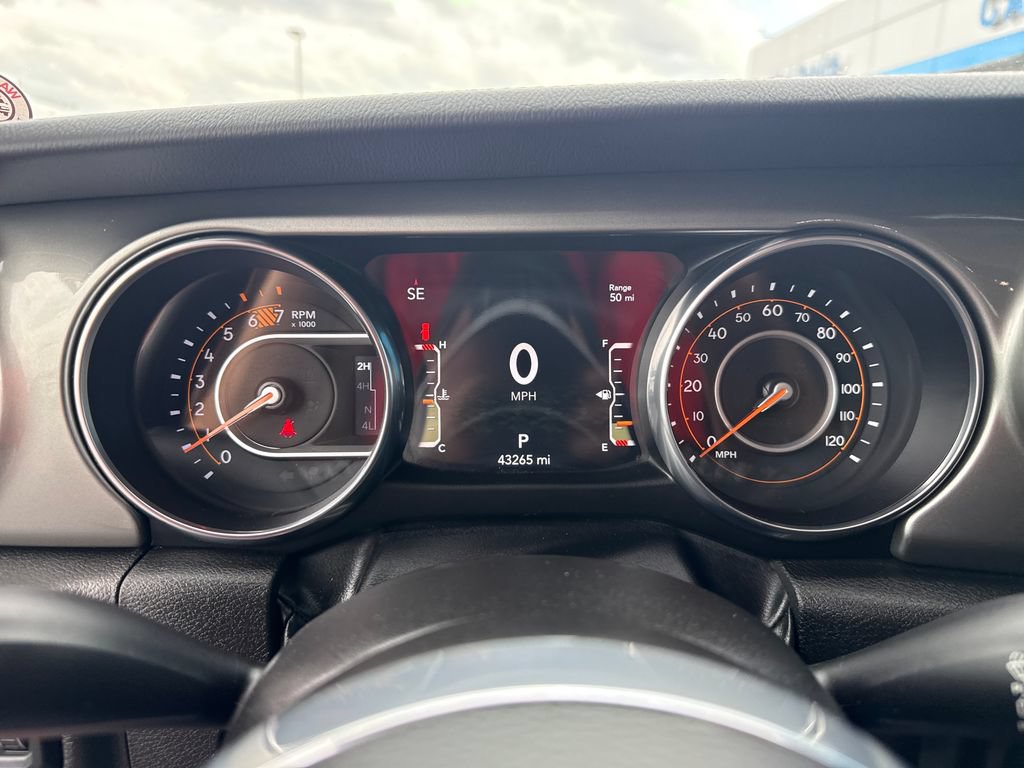 Used 2023 Jeep Wrangler Unlimited Sahara w/ LED Lighting Group AWD/4WD image 19