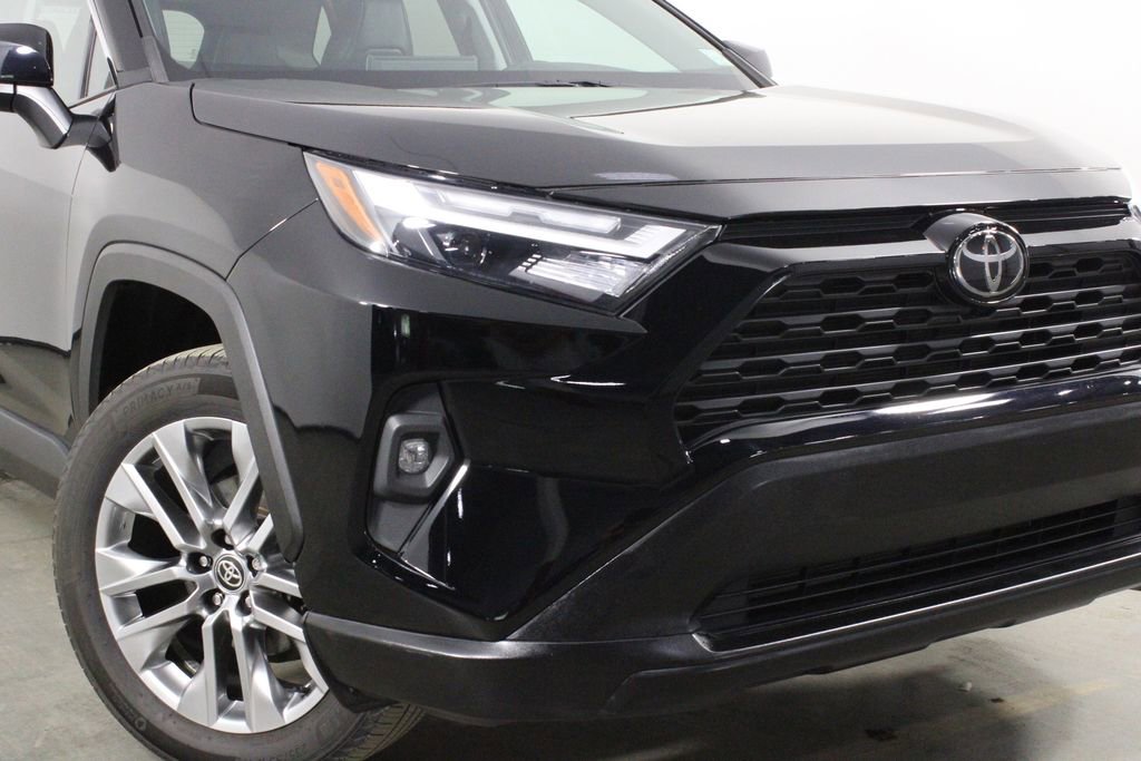 Used 2023 Toyota RAV4 XLE Premium image 44