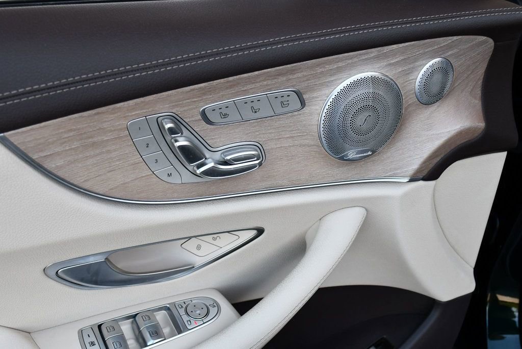 Used 2020 Mercedes-Benz E 450 4MATIC Cabriolet image 11