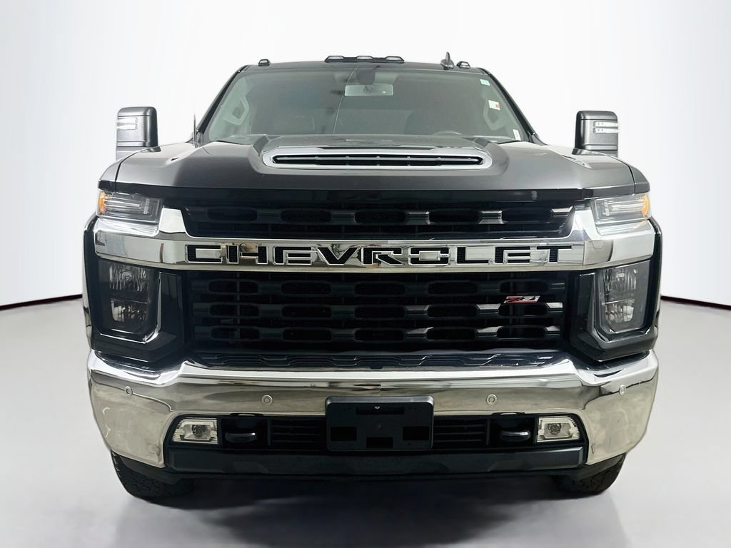 Used 2020 Chevrolet Silverado 2500 LT w/ All Star Edition AWD/4WD image 2