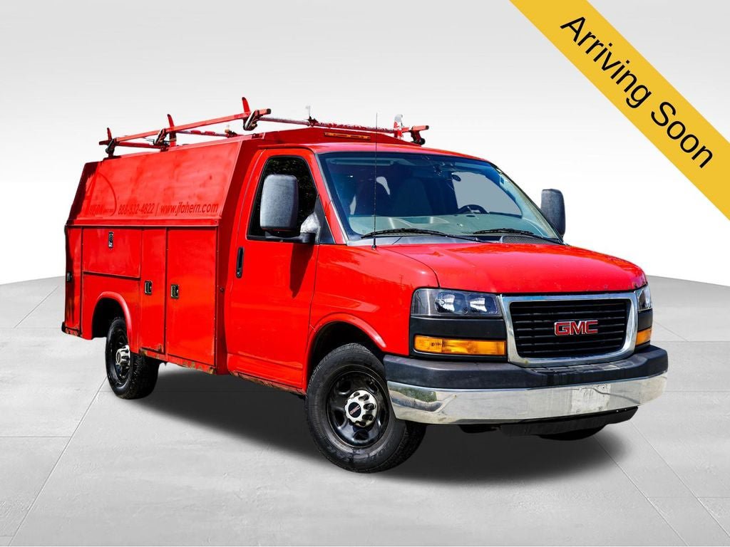 Used 2014 GMC Savana 3500 RWD image 1
