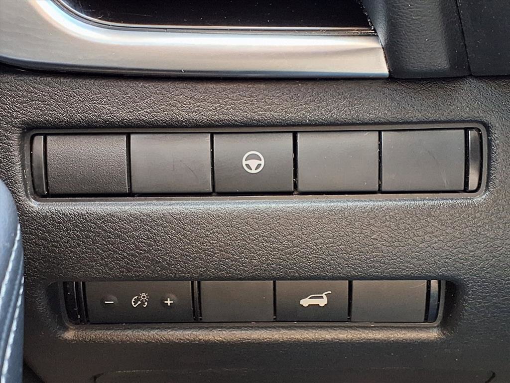 Certified 2022 Nissan Rogue SL w/ SL Premium Package image 11