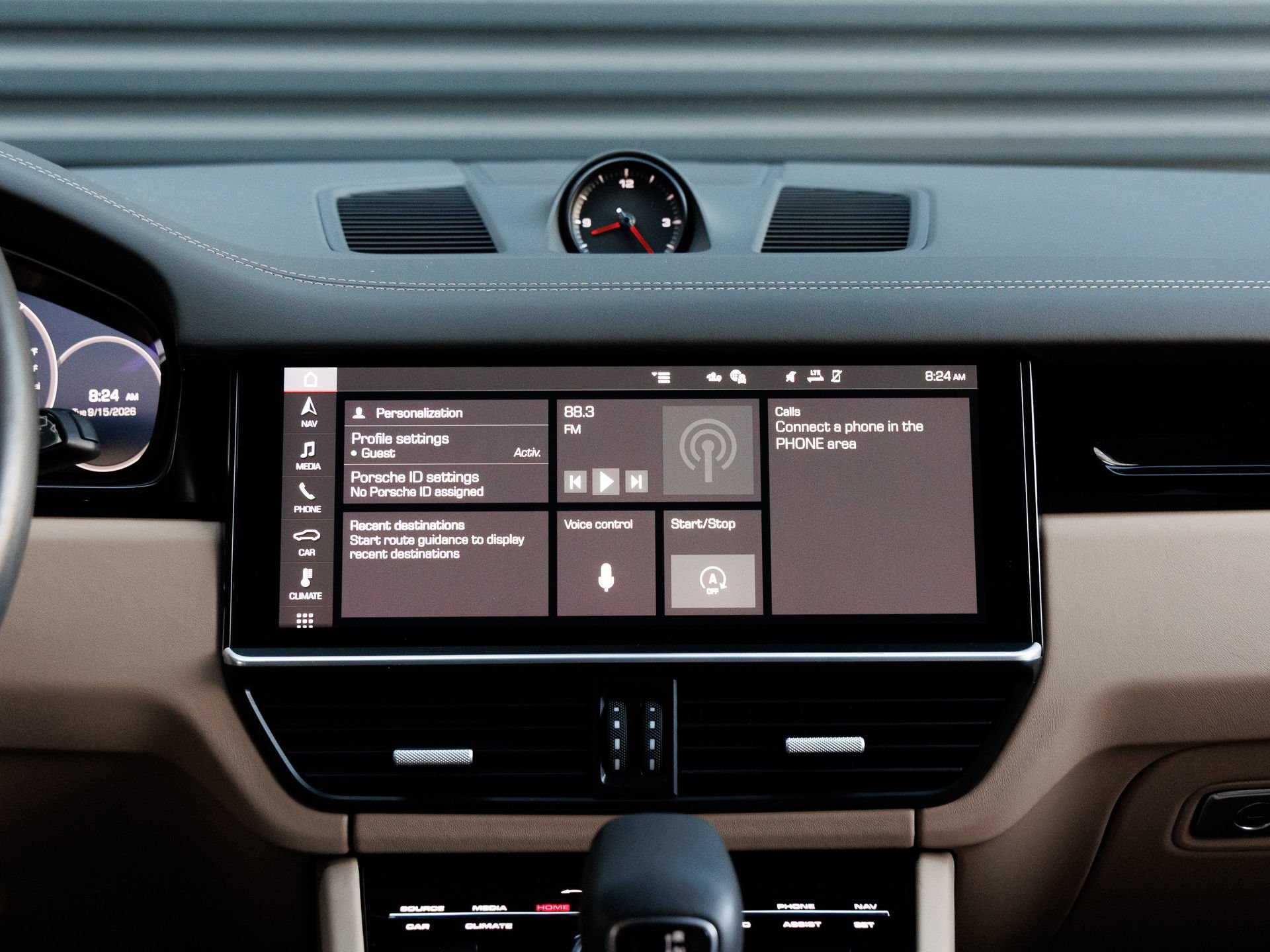 Certified 2019 Porsche Cayenne AWD/4WD image 19