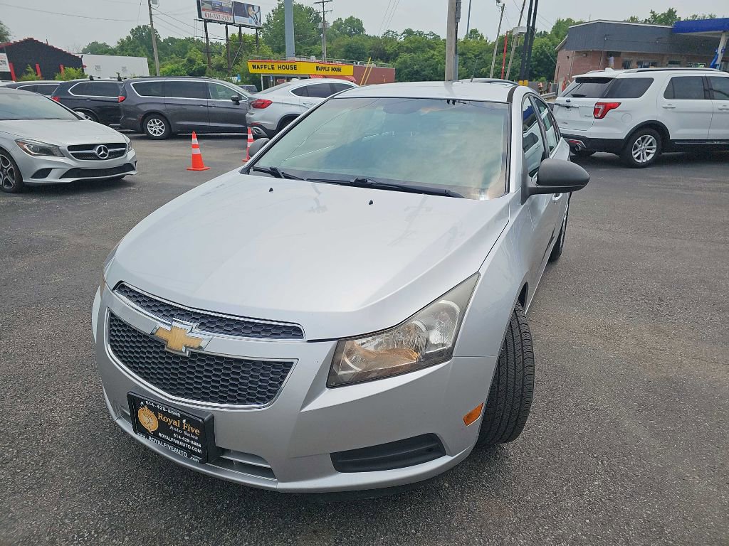 Used 2011 Chevrolet Cruze LS image 8