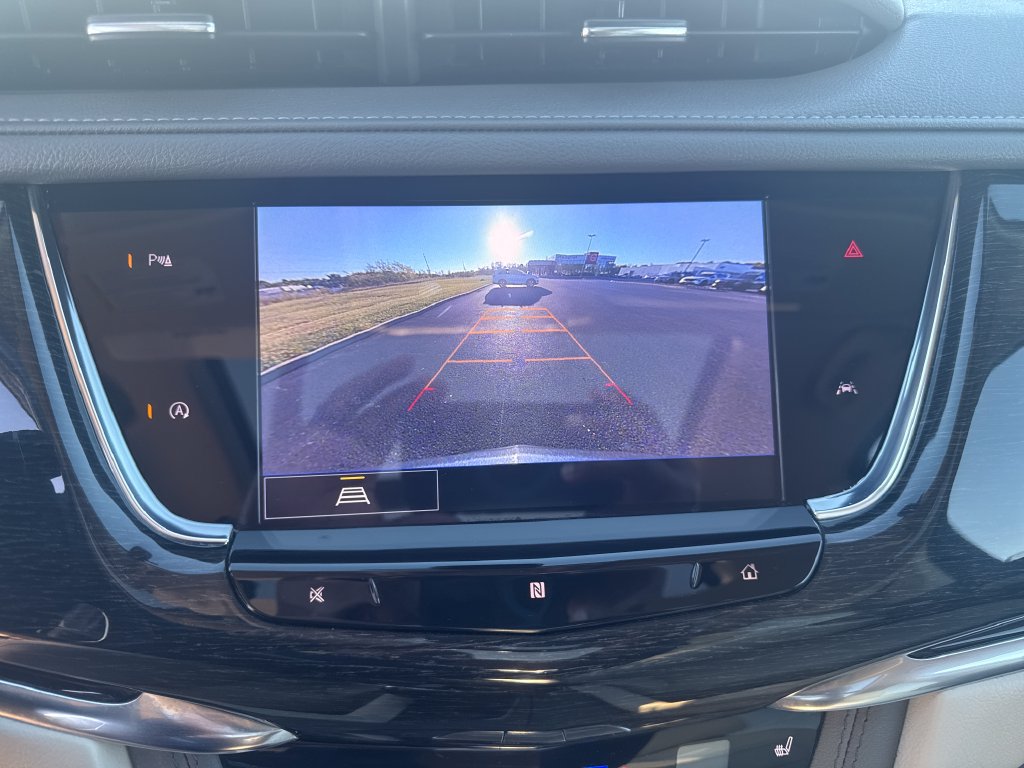 Used 2021 Cadillac XT6 Premium Luxury AWD/4WD image 23